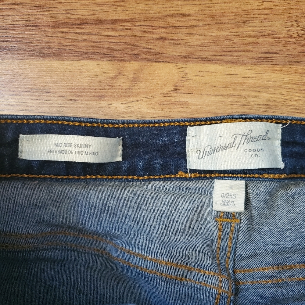 Universal Thread Size 0/25S Mid Rise Skinny Jeans - Picture 5 of 8